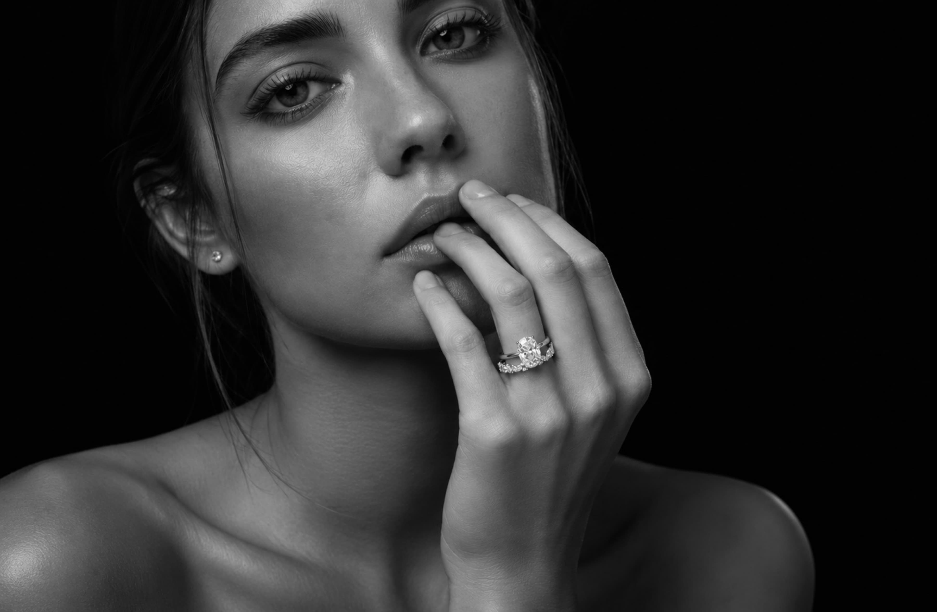 Oval Engagement Ring